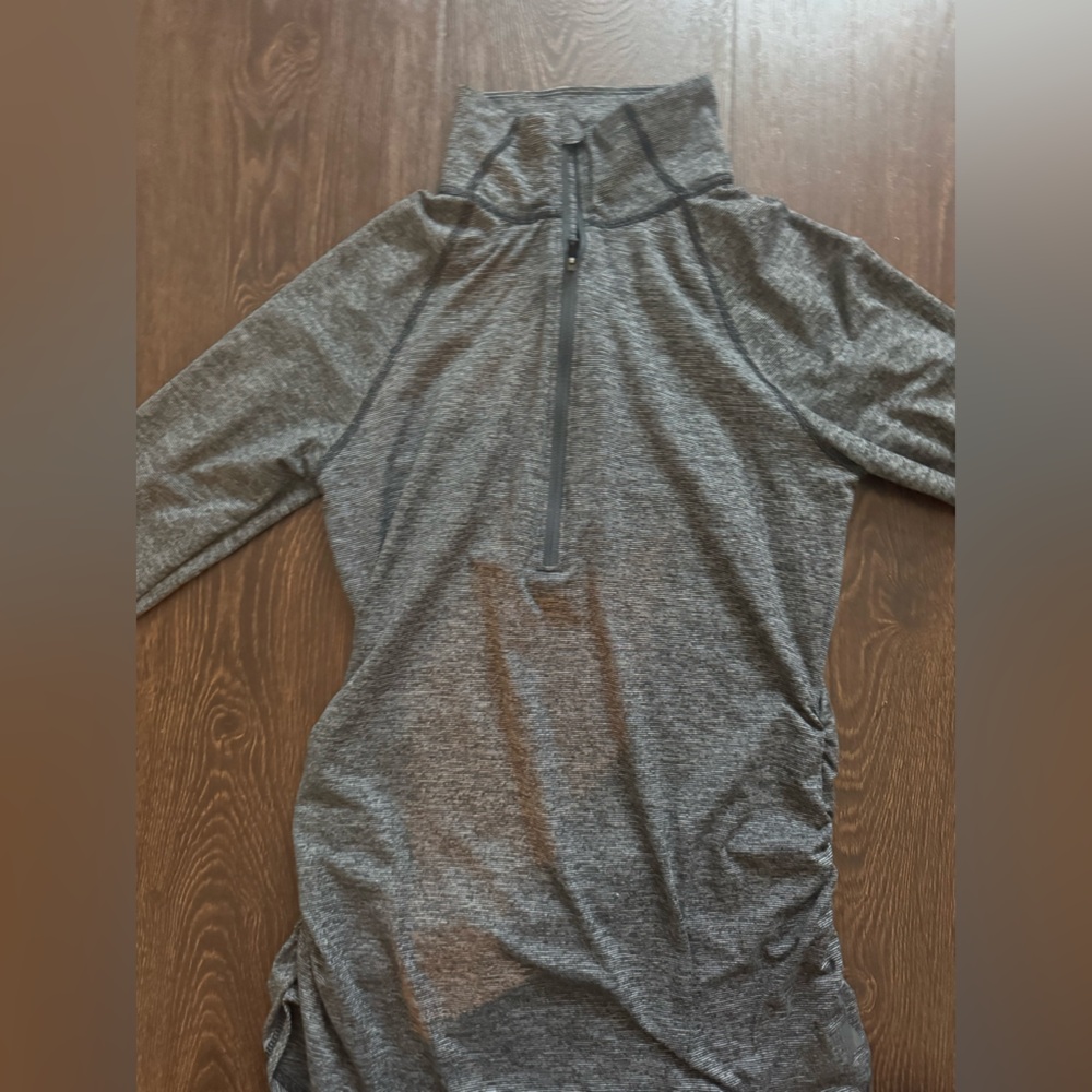 North face “Flashdry” Charcoal gray Long Sleeve Zip-Up top